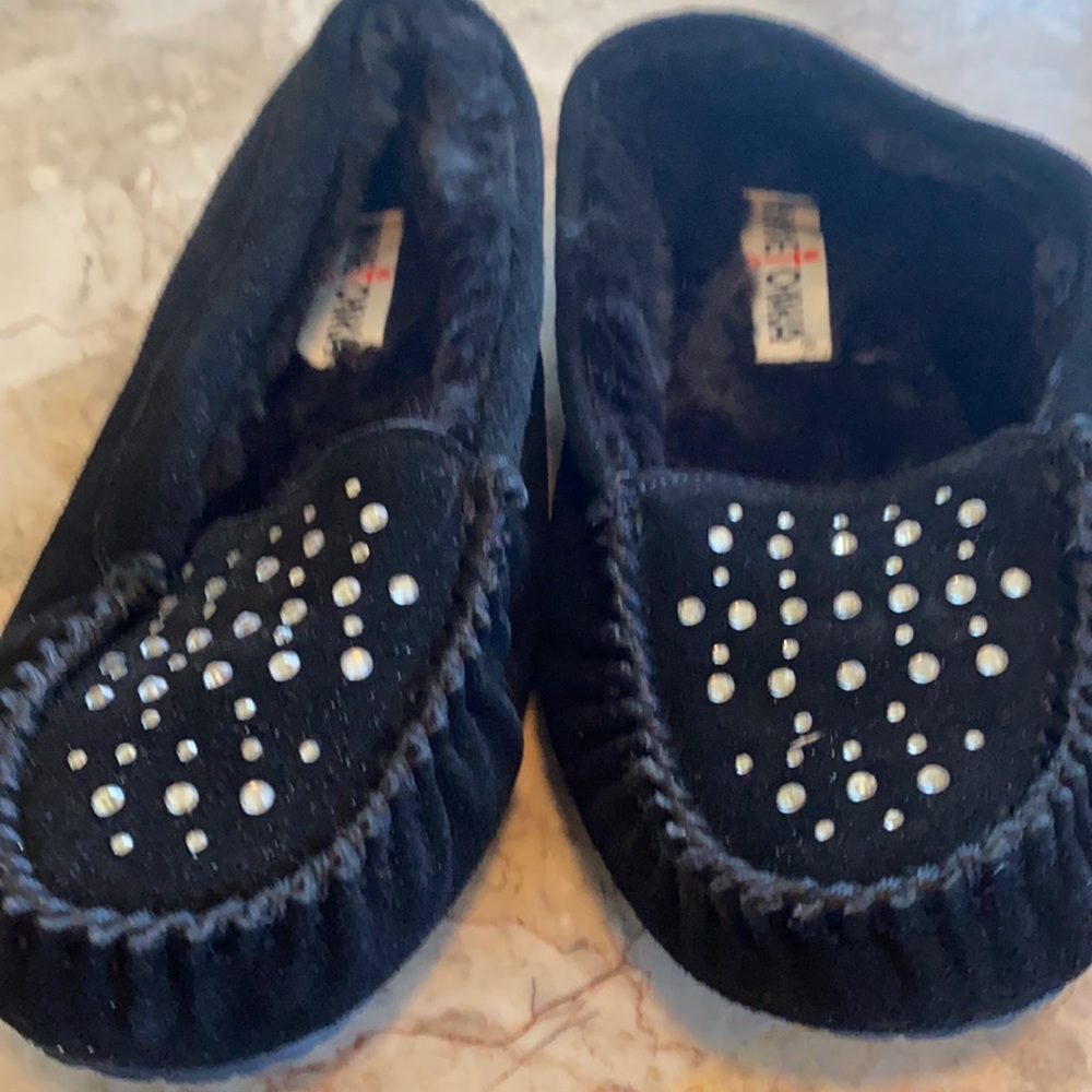 Minnetonka Slippers